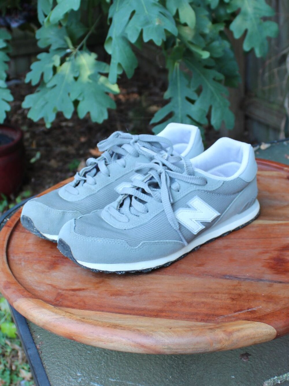 New Balance 515 Classic Women's Grey White Sneakers Size 8.5